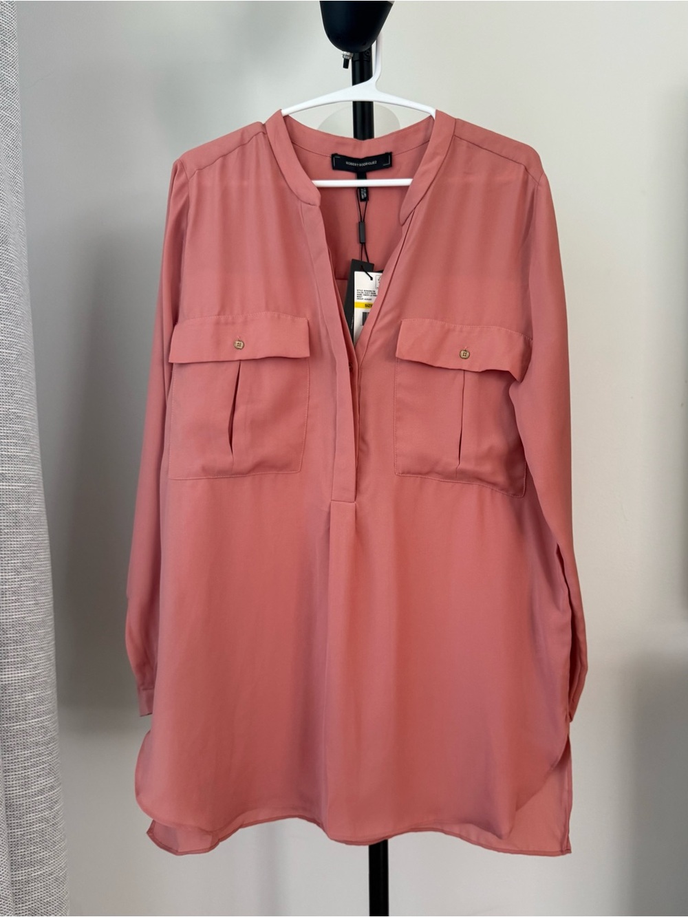 Robert Rodriguez Rose Pink Split V Tunic with Flap Pockets